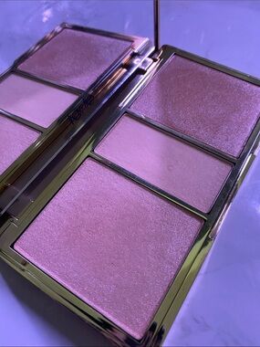 tarte Blue Wave Eyeshadow Palette with Gold Logo
